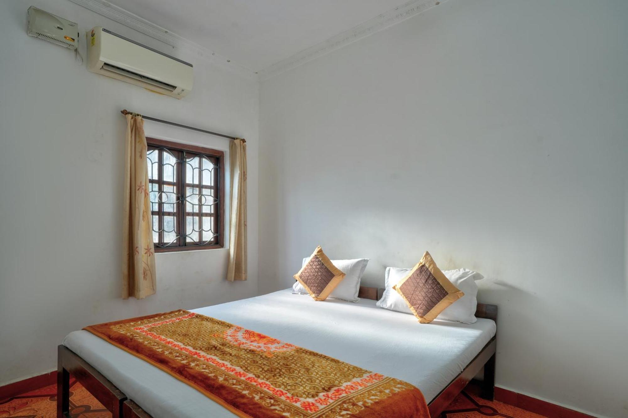 Om Sai Guest House Calangute Exterior photo
